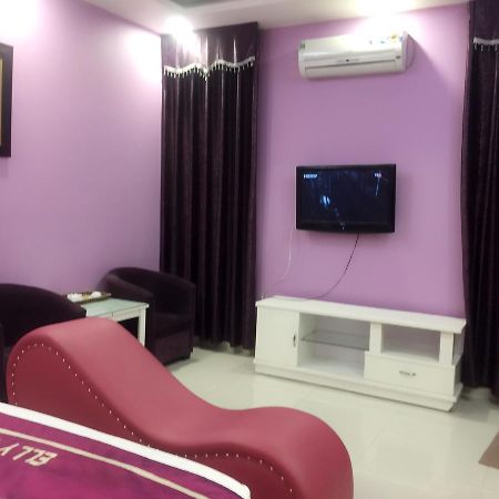 Elly Hotel Hanoi Dış mekan fotoğraf
